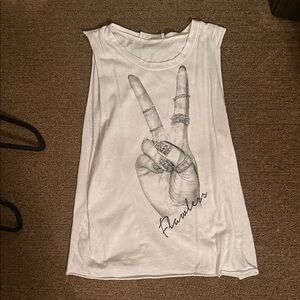 Chic White Graphic Muscle Tee